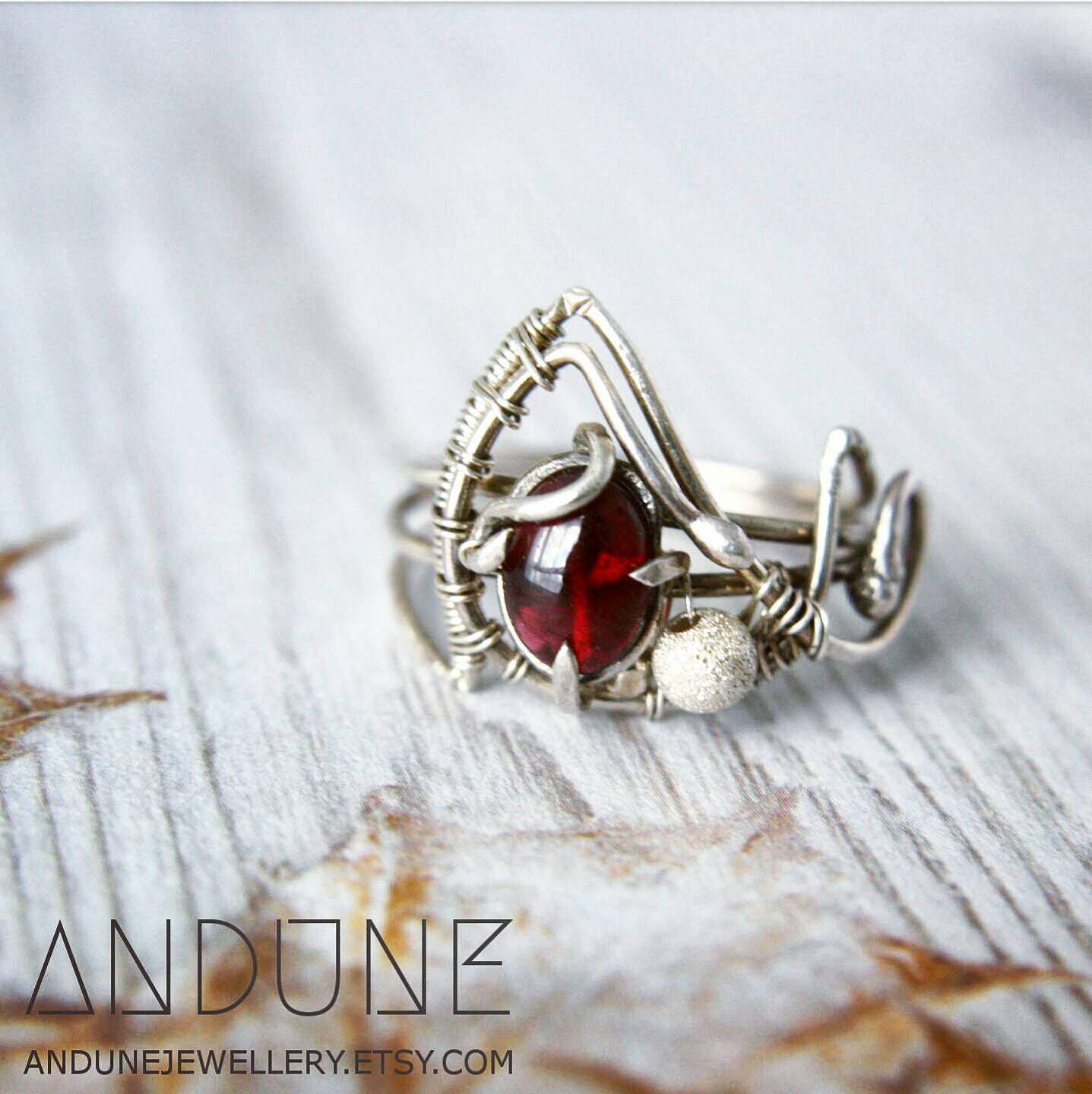 Garnet Ring, Natural Garnet, January Birthstone, Bar Ring, Vintage Rin –  Adina Stone Jewelry