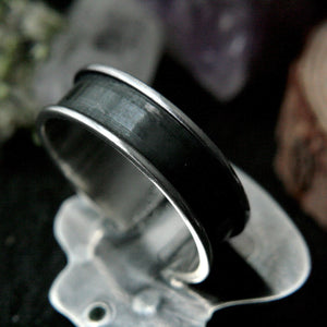 Size R 1/4 Labradorite Ring with Oak Leaves & Emerald (US 8.75) - Andune Jewellery